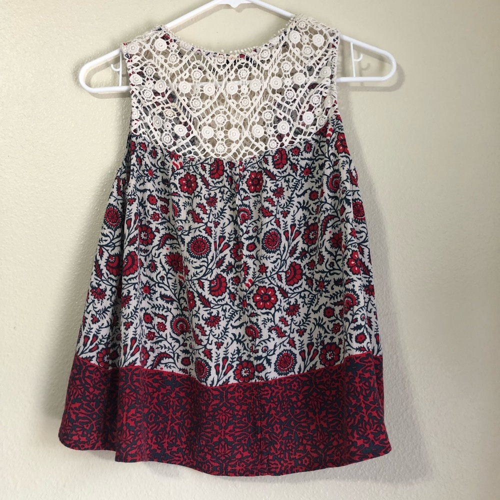 Sleeveless Shirt